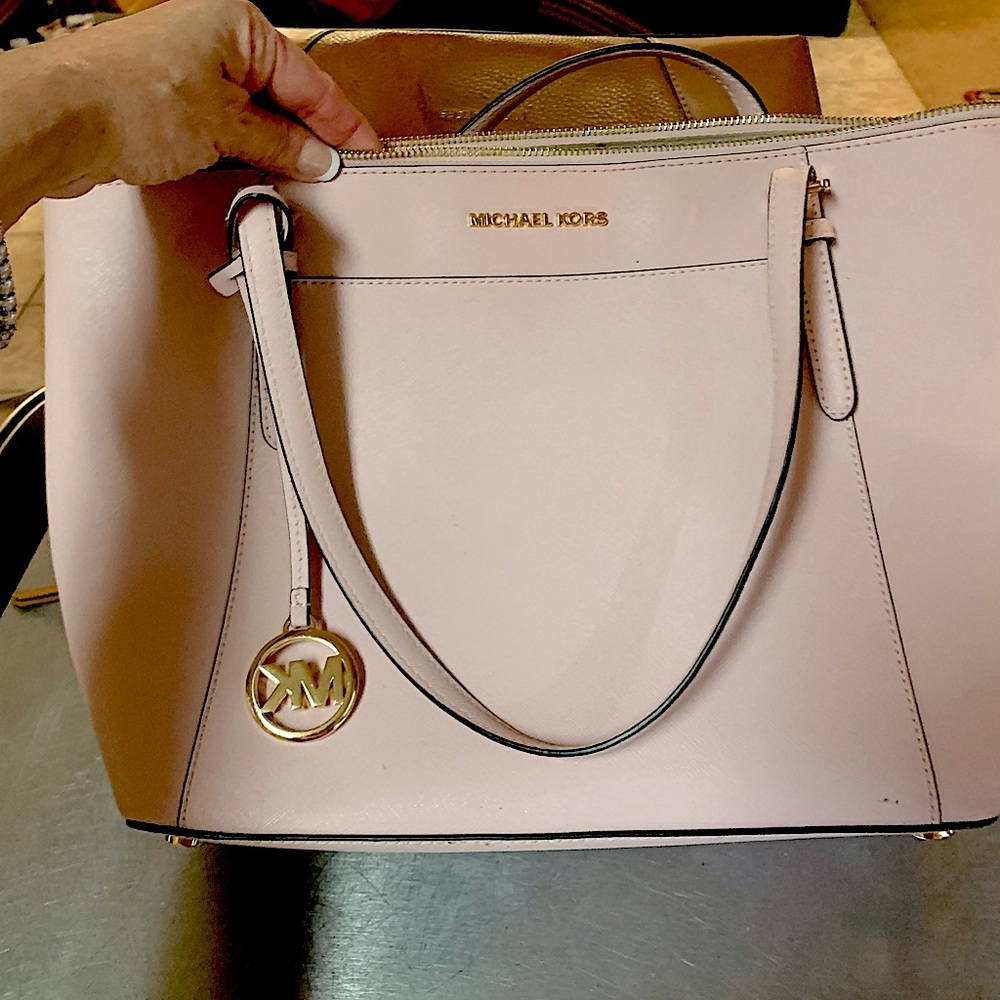 Michael Kors Purse used ONCE!!